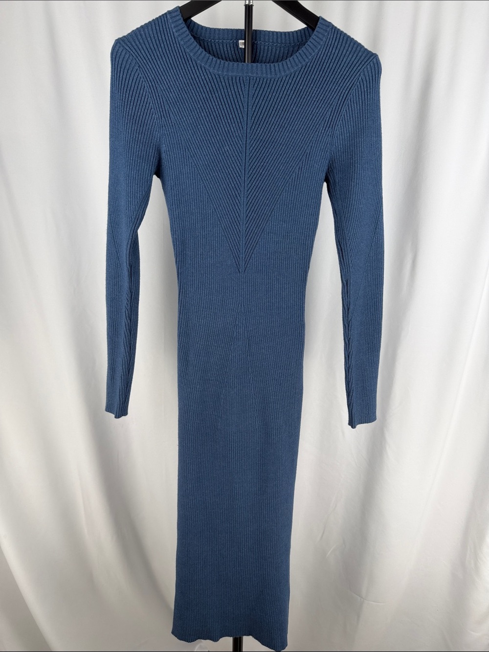 Slim Ribbed Knit Long Sleeve Sweater Dress in Slate Blue
